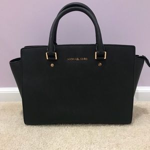 Michael kors Selma purse- size large
